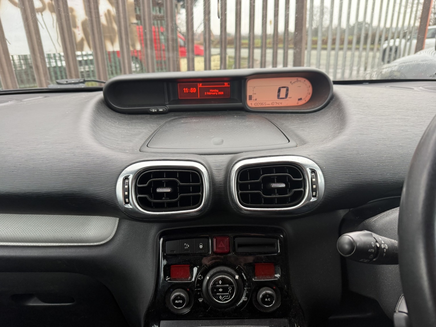 Used Citroen C3 Picasso 2013 for sale - 77639216: Photo 14
