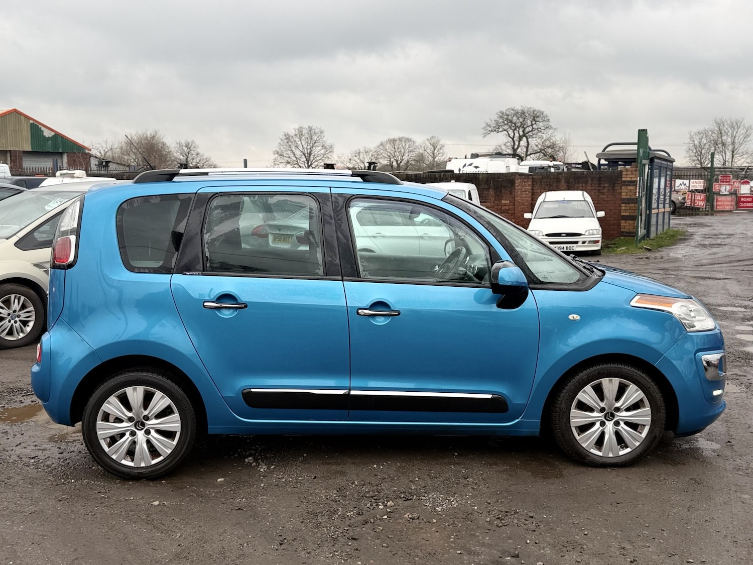 Used Citroen C3 Picasso 2013 for sale - 77639216: Photo 3