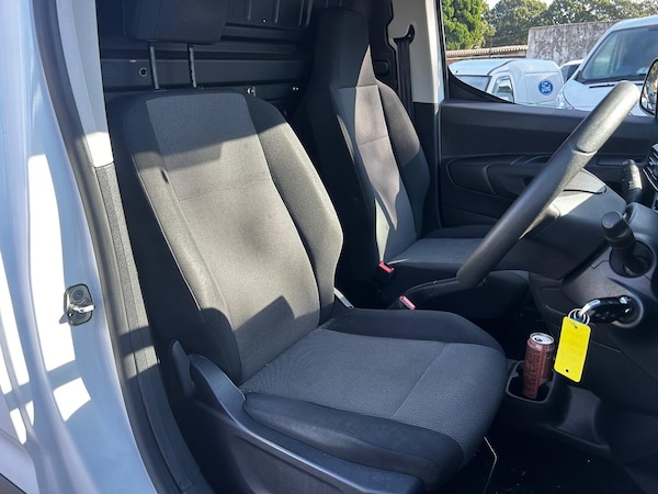Used Vauxhall Combo 2018 for sale - 74774808: Photo 9