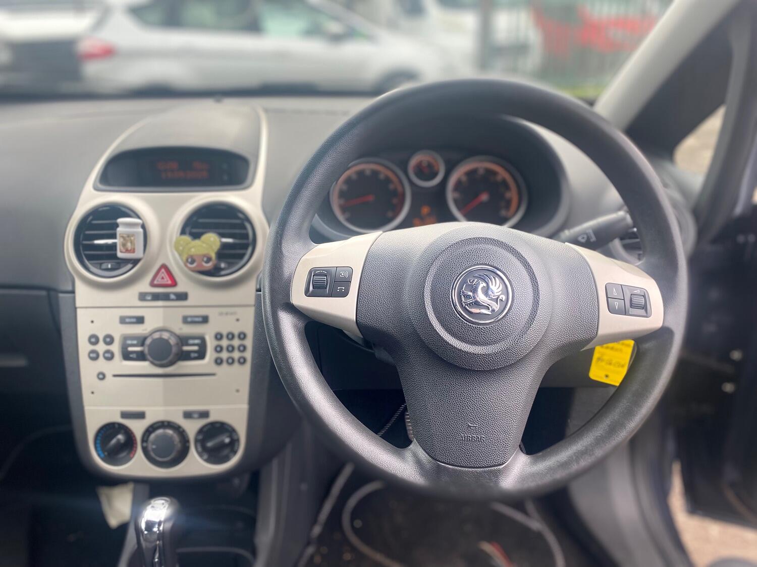 Used Vauxhall Corsa 2006 for sale - 77639197: Photo 7