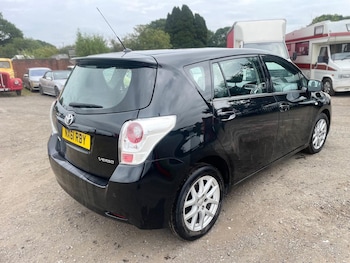 Used Toyota Verso 2011 for sale - 78285617: Photo