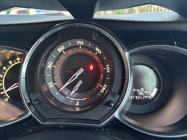 Used Citroen DS3 2015 for sale - 75425277: Photo 15