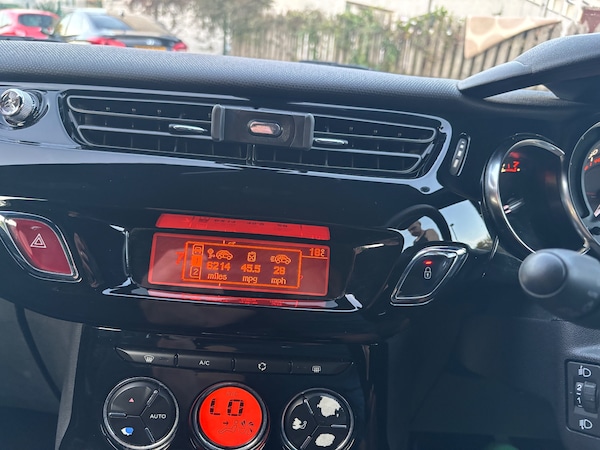 Used Citroen DS3 2015 for sale - 75425277: Photo 16