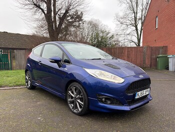 Used Ford Fiesta 2016 for sale - 77454625: Photo