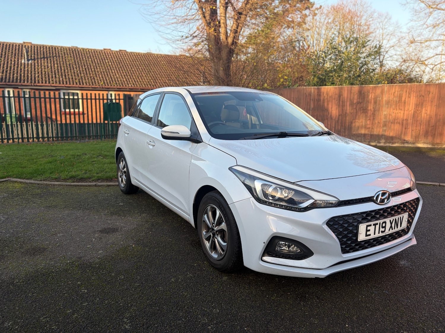 Used Hyundai i20 2019 for sale - 76738531: Photo 2