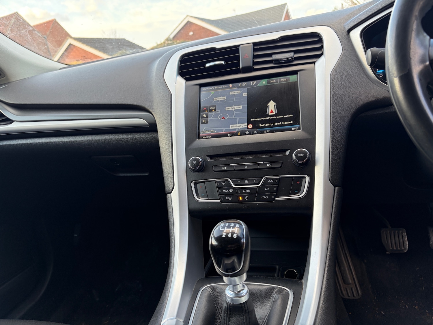 Used Ford Mondeo 2015 for sale - 77842614: Photo 14