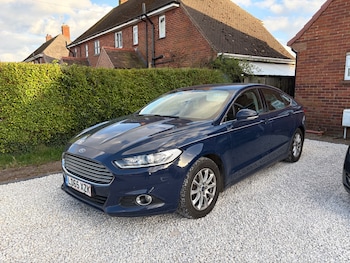 2015 (65) - 2.0 TDCi ECOnetic Zetec 5dr