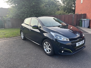 Used Peugeot 208 2017 for sale - 75428341: Photo