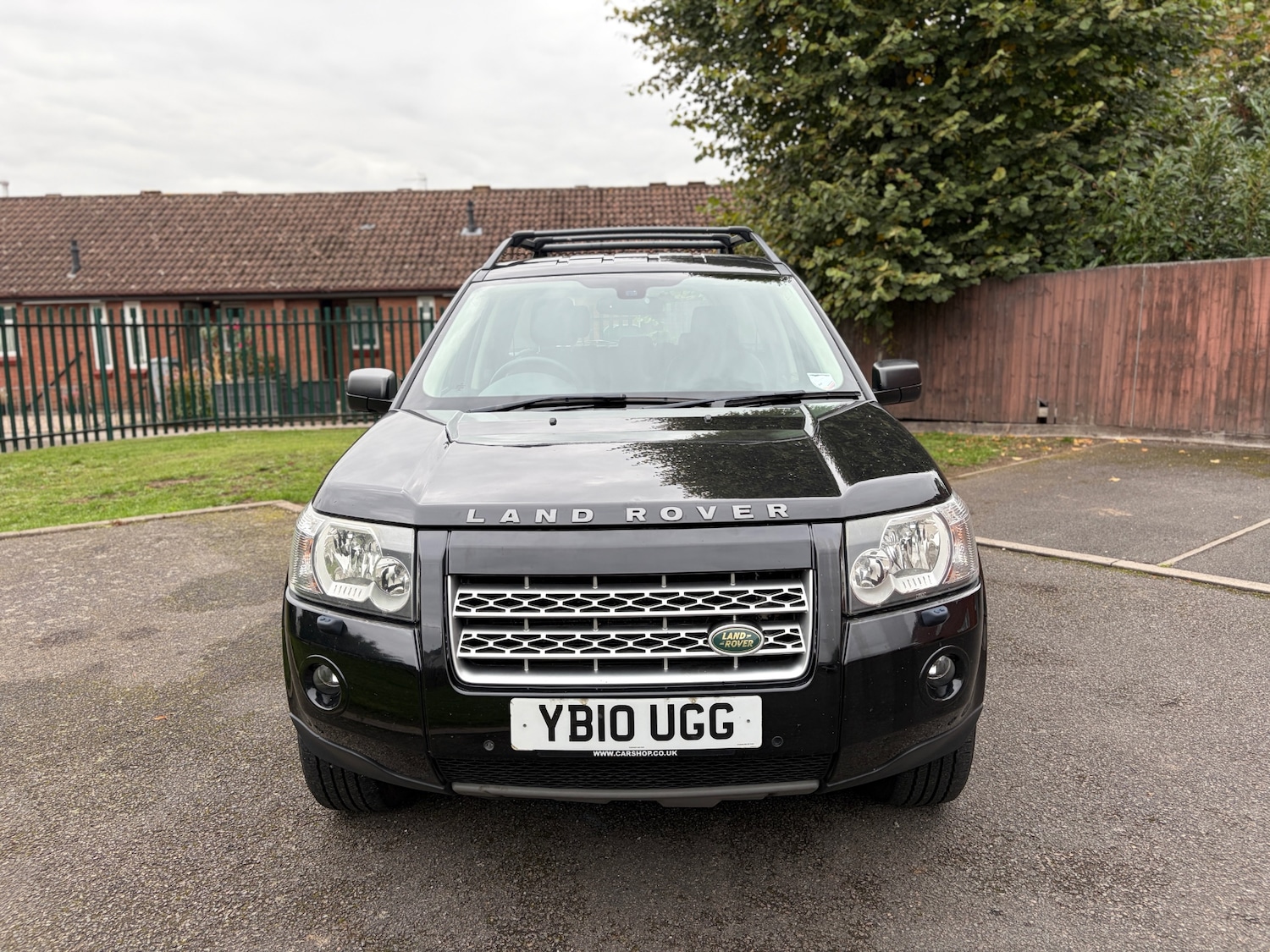 Used Land Rover Freelander 2010 for sale - 76131630: Photo 2