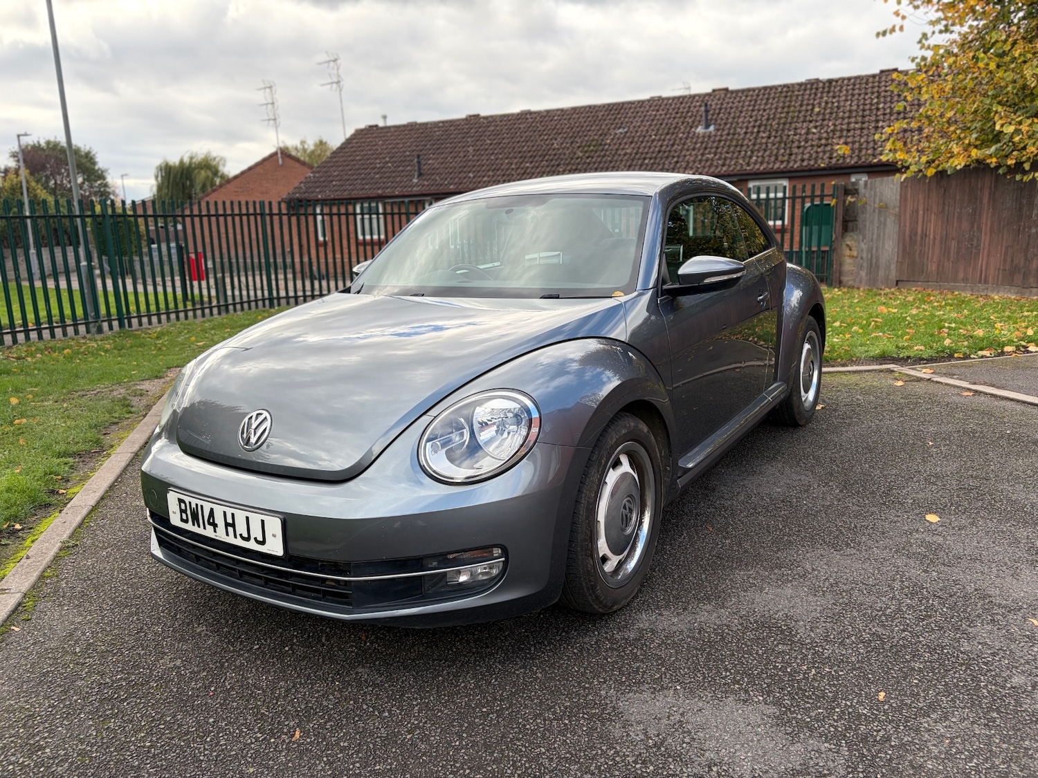 Used Volkswagen Beetle 2014 for sale - 76204930: Photo 1