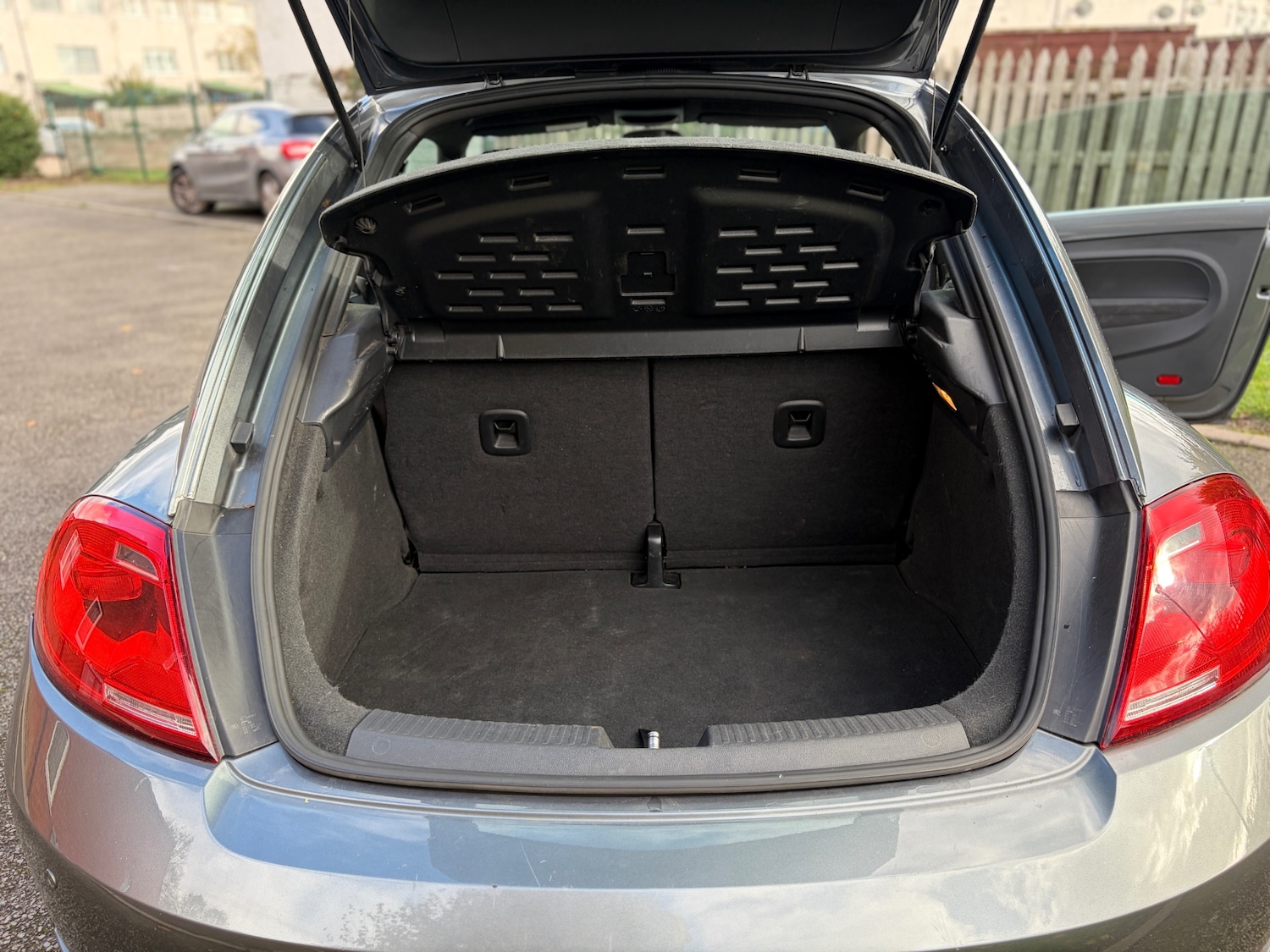 Used Volkswagen Beetle 2014 for sale - 76204930: Photo 16