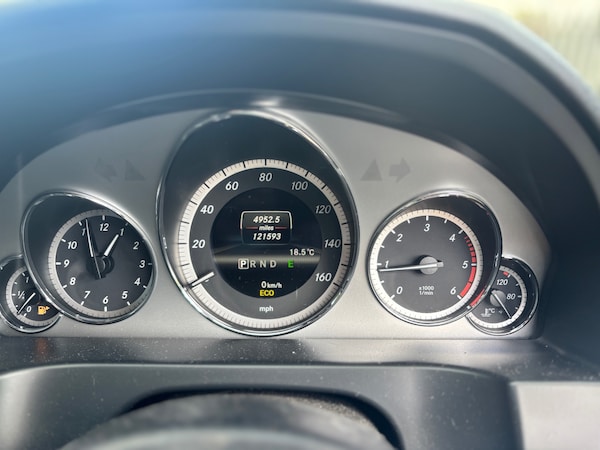 Used Mercedes-Benz E-Class 2013 for sale - 75428315: Photo 18