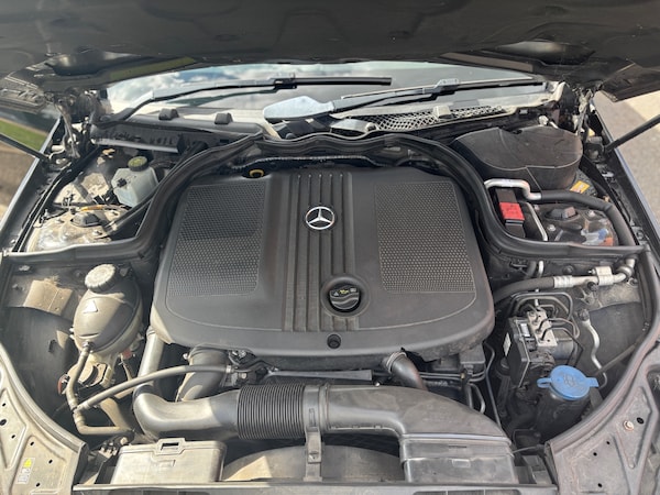 Used Mercedes-Benz E-Class 2013 for sale - 75428315: Photo 28