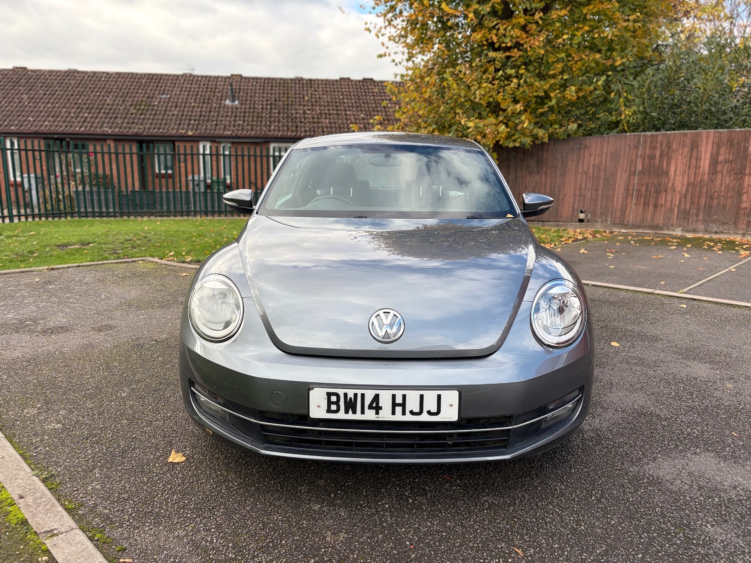 Used Volkswagen Beetle 2014 for sale - 77989398: Photo 2
