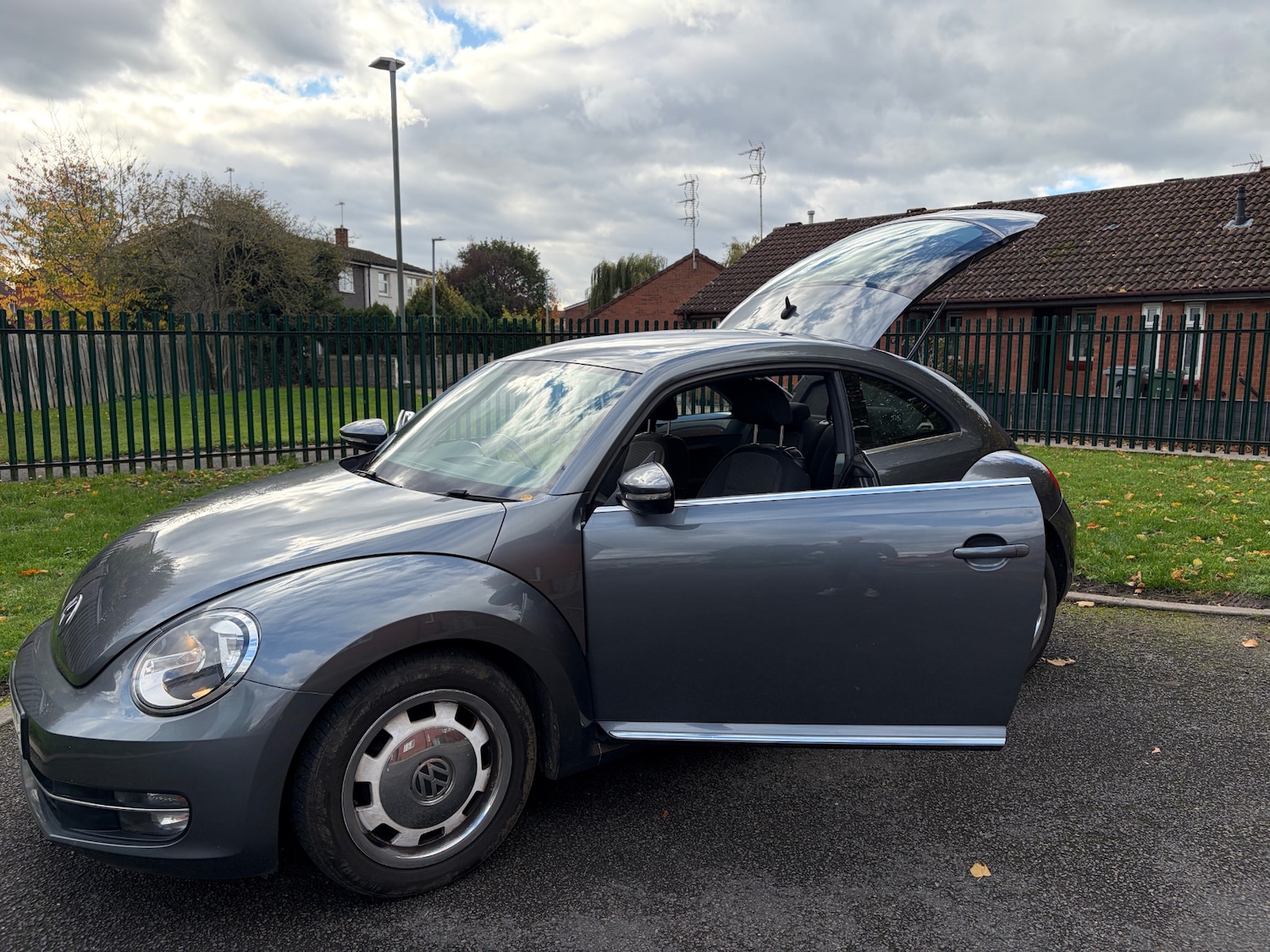 Used Volkswagen Beetle 2014 for sale - 77989398: Photo 22