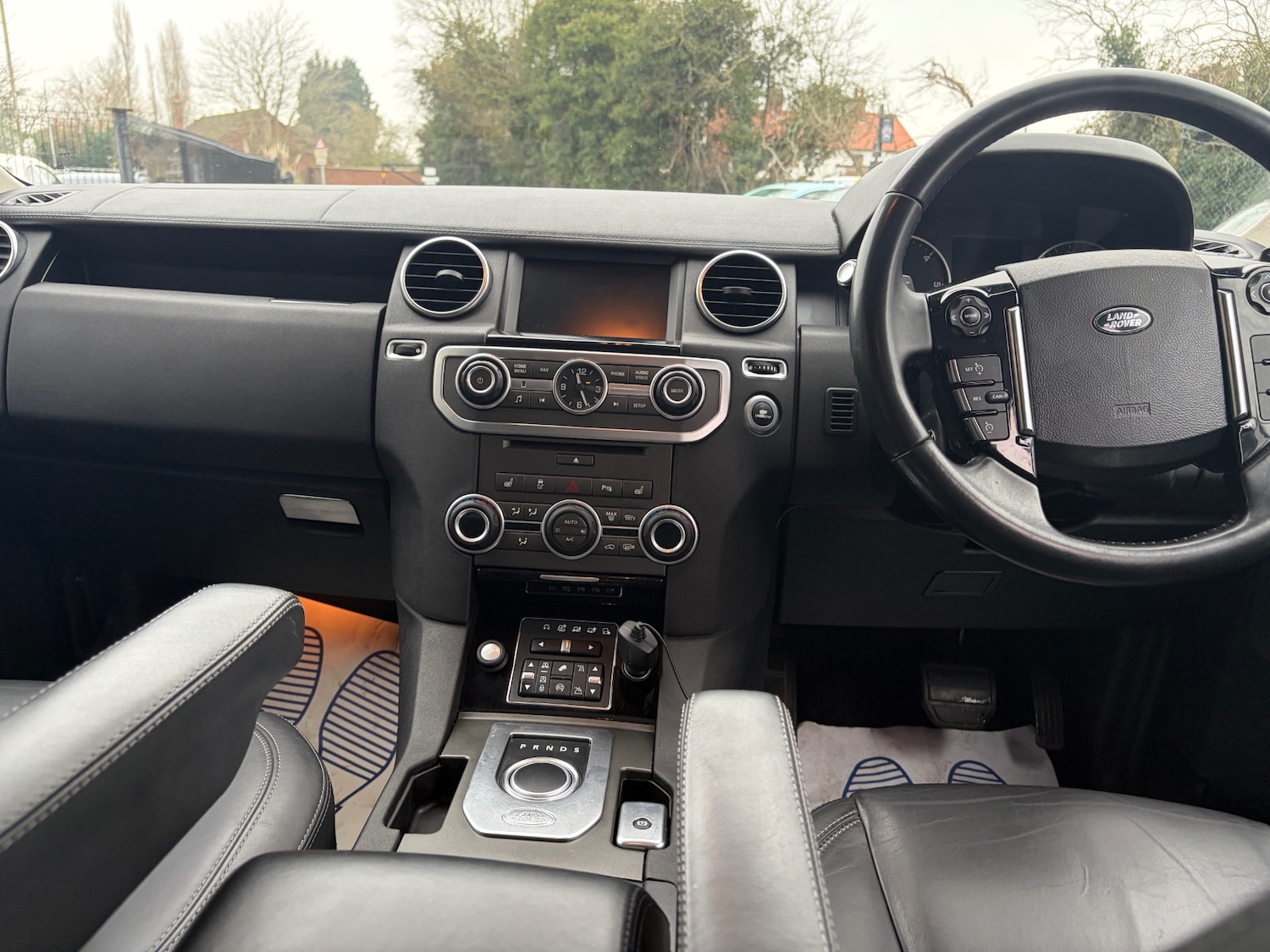 Used Land Rover Discovery 2016 for sale - 77026000: Photo 15