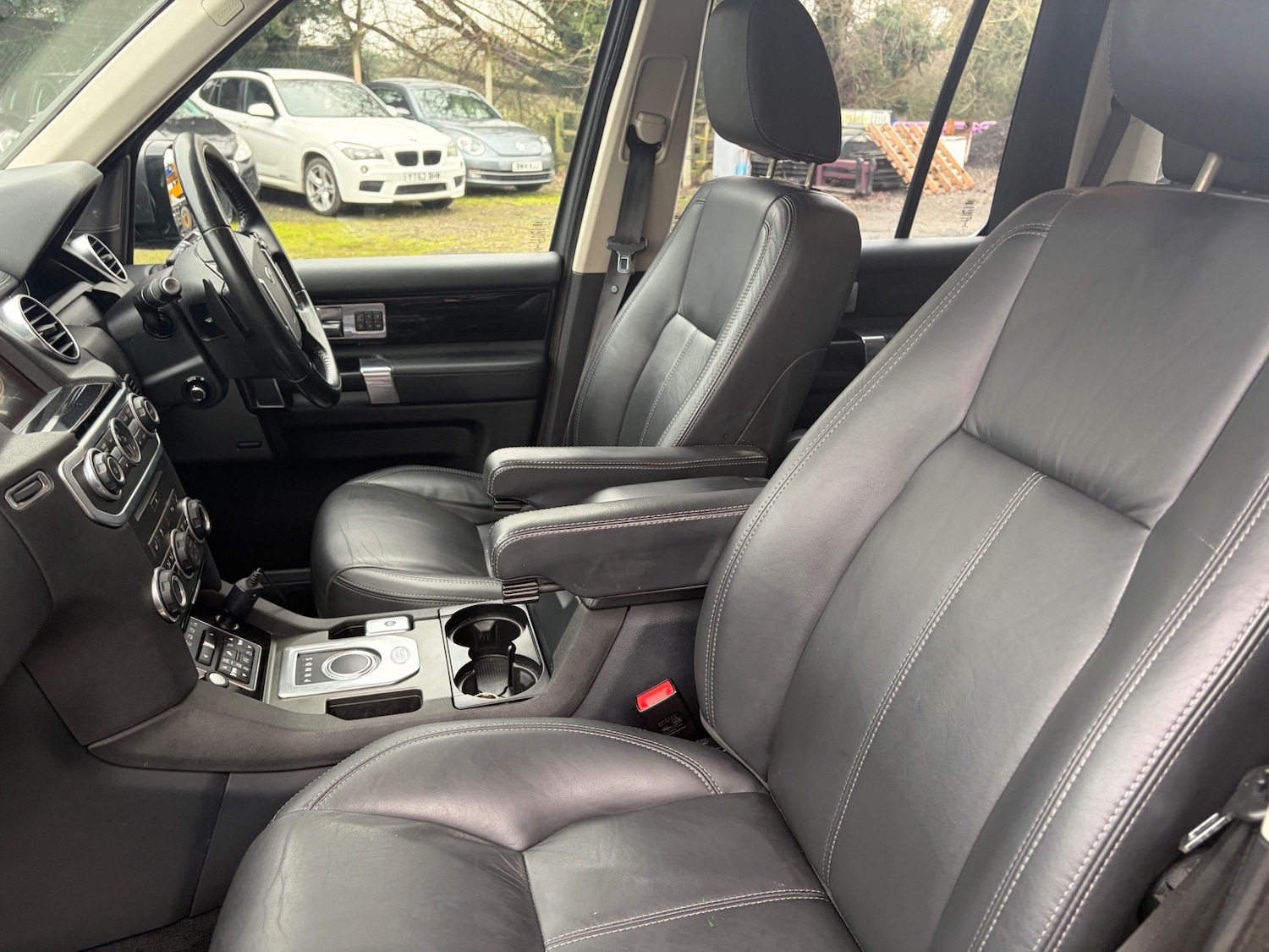 Used Land Rover Discovery 2016 for sale - 77026000: Photo 17