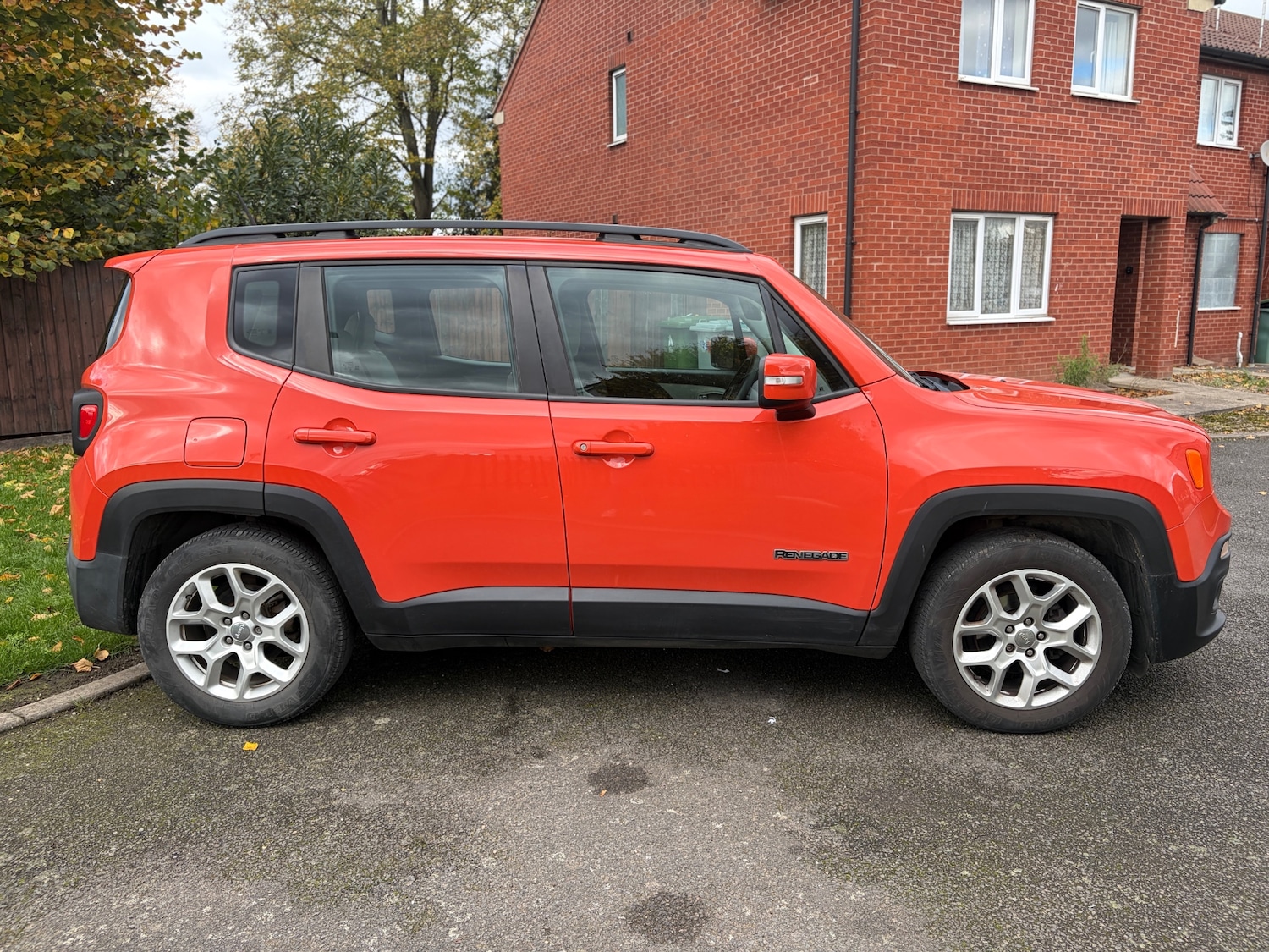 Used Jeep Renegade 2015 for sale - 76352585: Photo 3