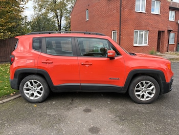 Used Jeep Renegade 2015 for sale - 76352585: Photo