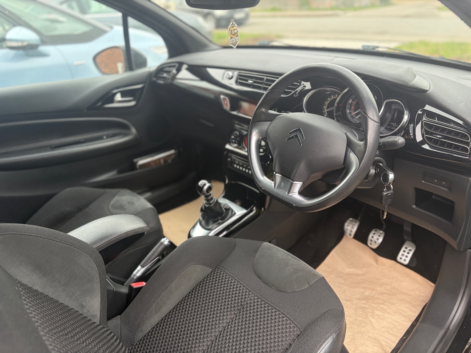 Used Citroen DS3 2015 for sale - 77989390: Photo 10