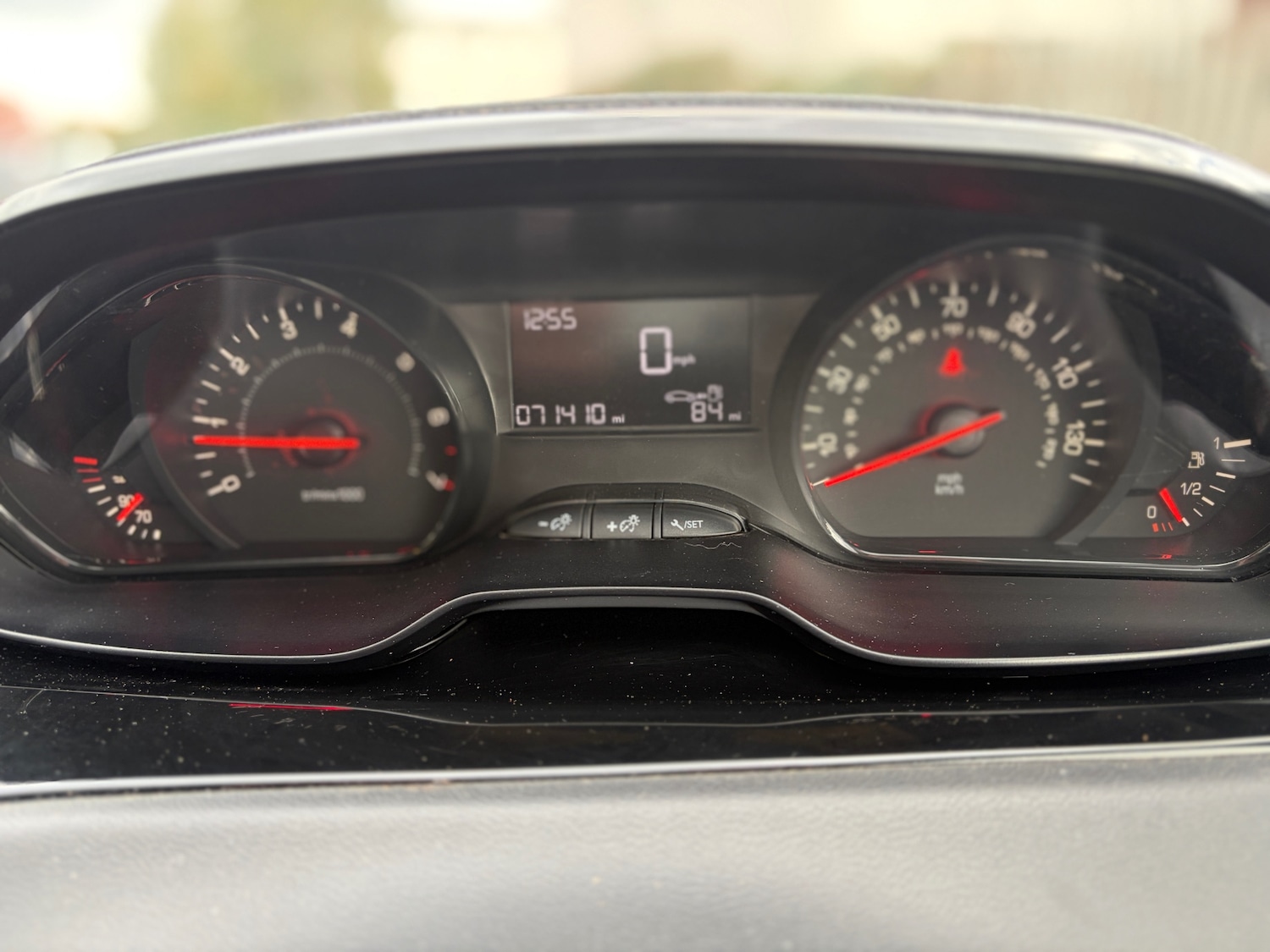 Used Peugeot 208 2014 for sale - 76352711: Photo 14