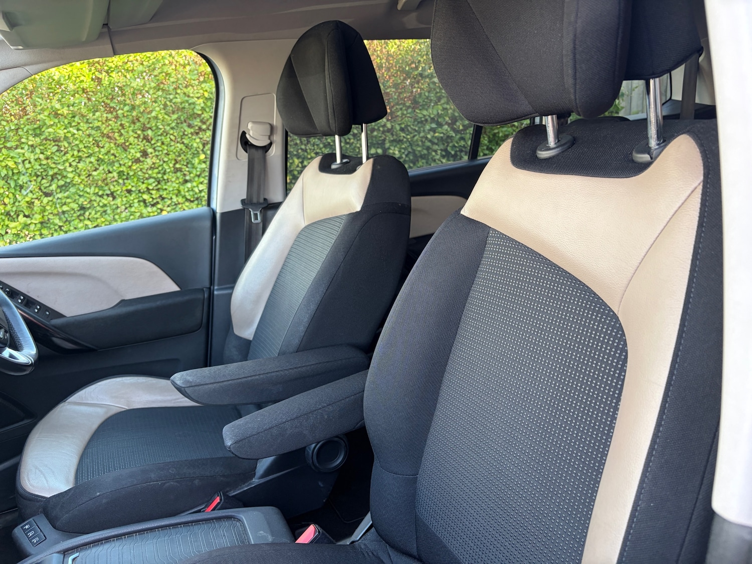 Used Citroen Grand C4 Picasso 2014 for sale - 77889372: Photo 11