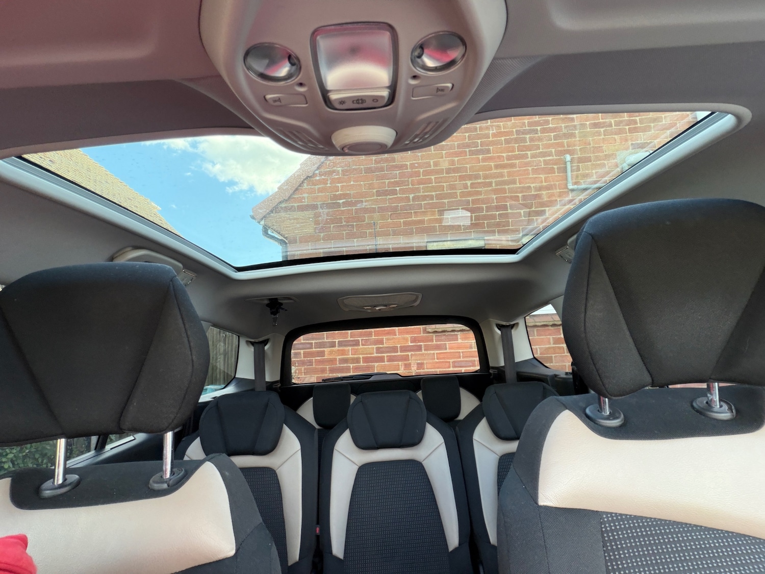 Used Citroen Grand C4 Picasso 2014 for sale - 77889372: Photo 23