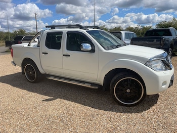 Used Nissan Navara 2012 for sale - 75484259: Photo