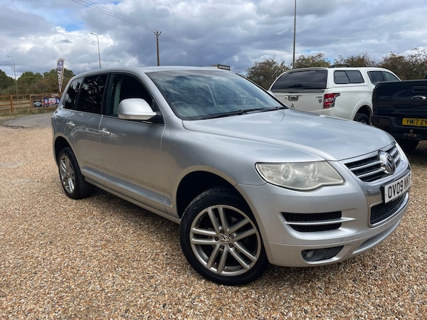 Used Volkswagen Touareg 2009 for sale - 76134626: Photo 2