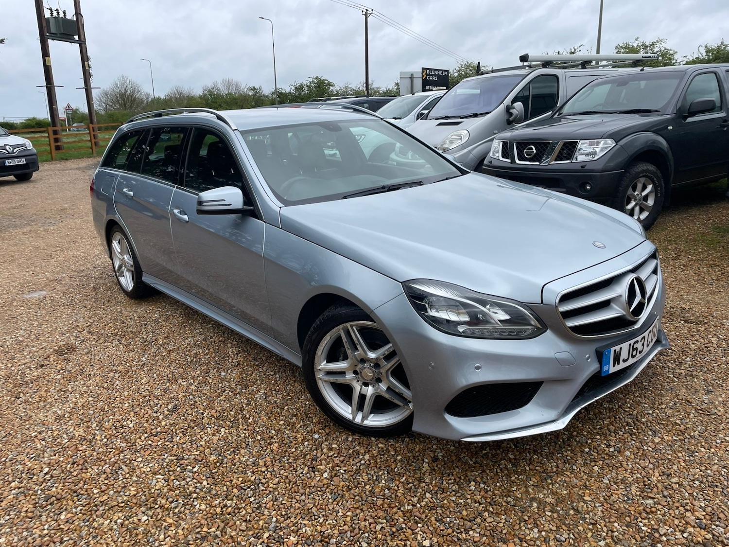 Used Mercedes-Benz E-Class 2013 for sale - 76134618: Photo 5