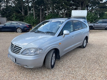 Used Ssangyong Rodius 2012 for sale - 75484242: Photo