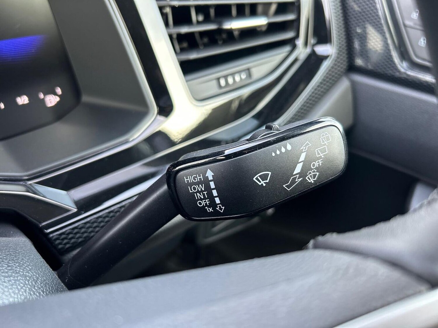 Used Volkswagen Polo 2025 for sale - 77488824: Photo 28