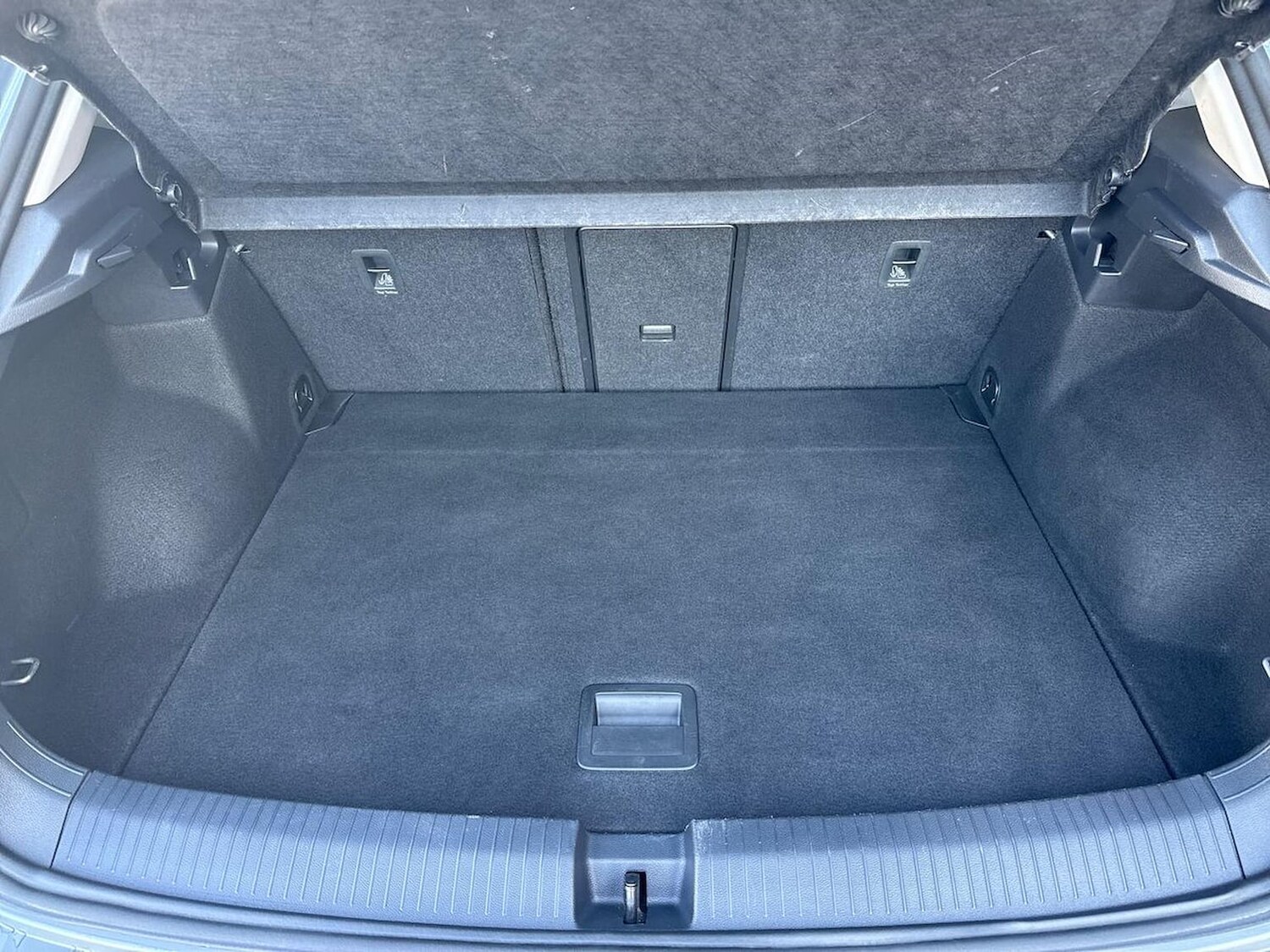 Used Volkswagen T-Roc 2022 for sale - 76693435: Photo 17