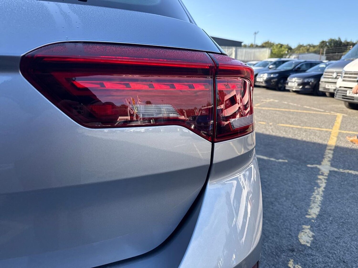 Used Volkswagen T-Roc 2022 for sale - 76693435: Photo 34