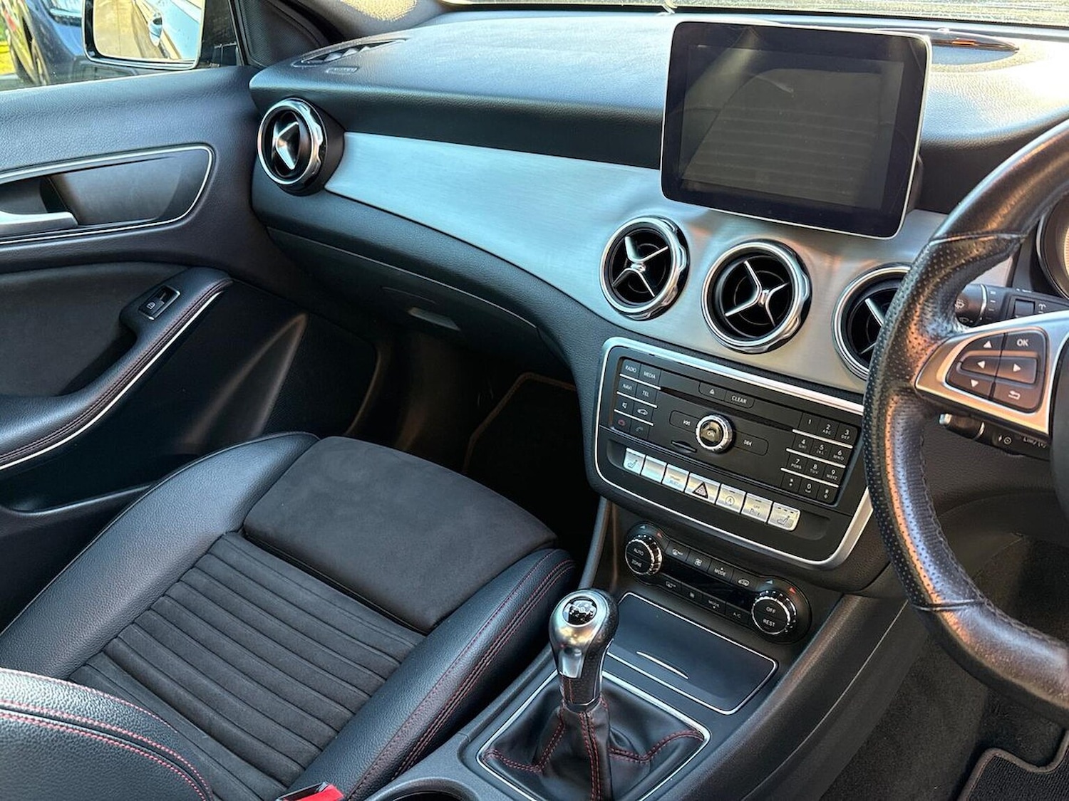 Used Mercedes-Benz GLA 2018 for sale - 76628189: Photo 13