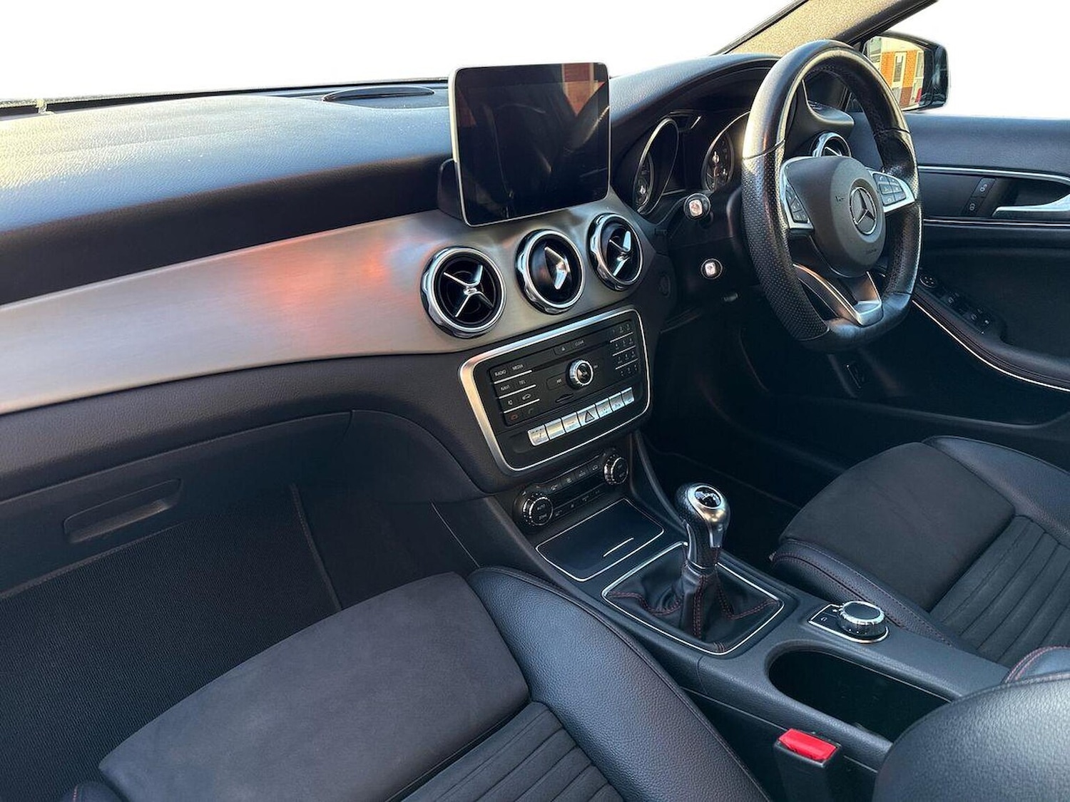 Used Mercedes-Benz GLA 2018 for sale - 76628189: Photo 7