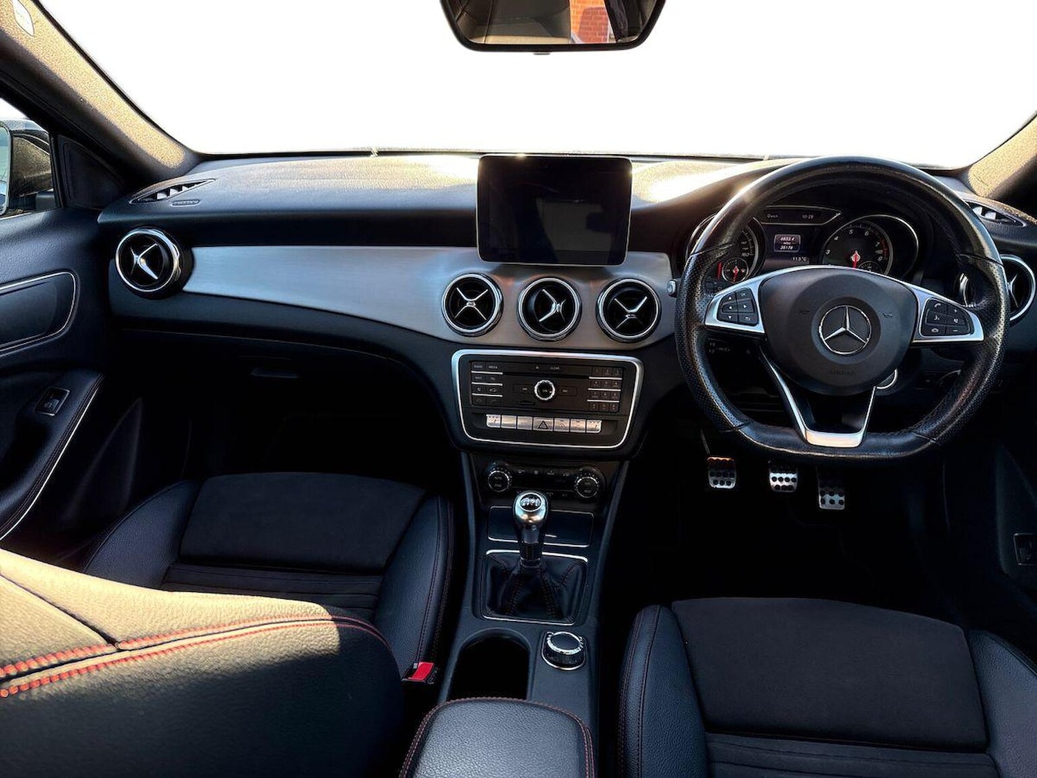 Used Mercedes-Benz GLA 2018 for sale - 76628189: Photo 8