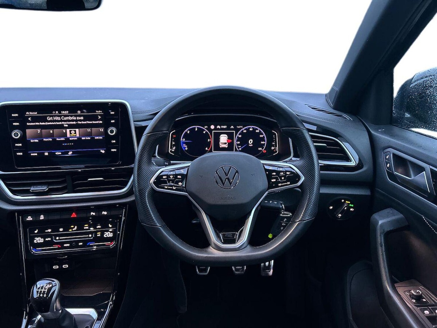 Used Volkswagen T-Roc 2022 for sale - 76016969: Photo 9