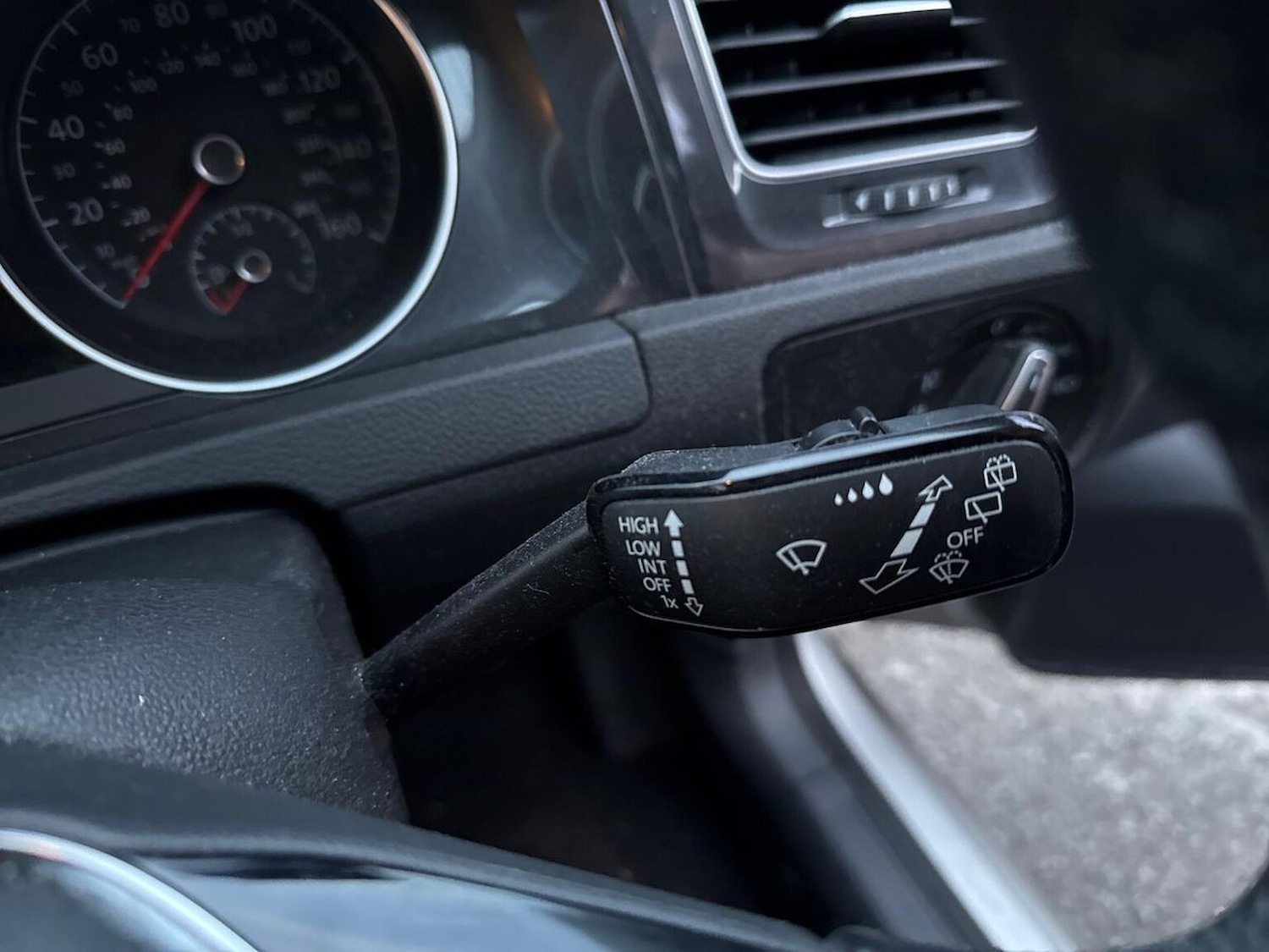 Used Volkswagen Golf 2019 for sale - 77802151: Photo 28