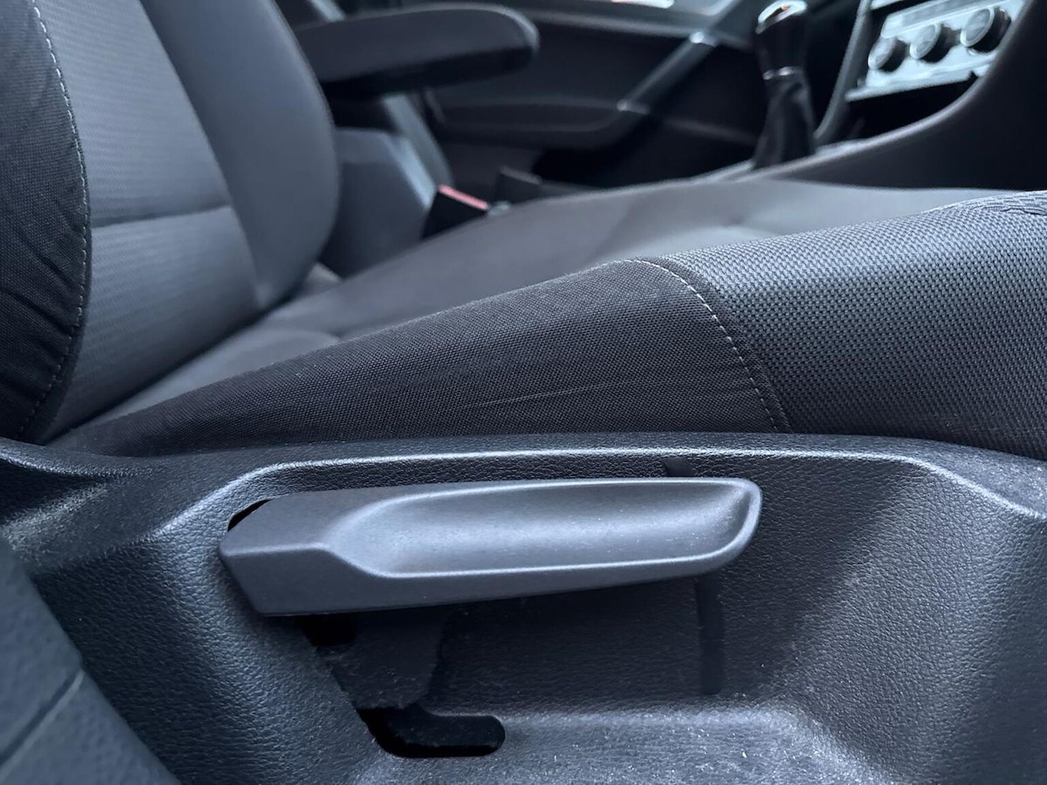 Used Volkswagen Golf 2019 for sale - 77802151: Photo 30