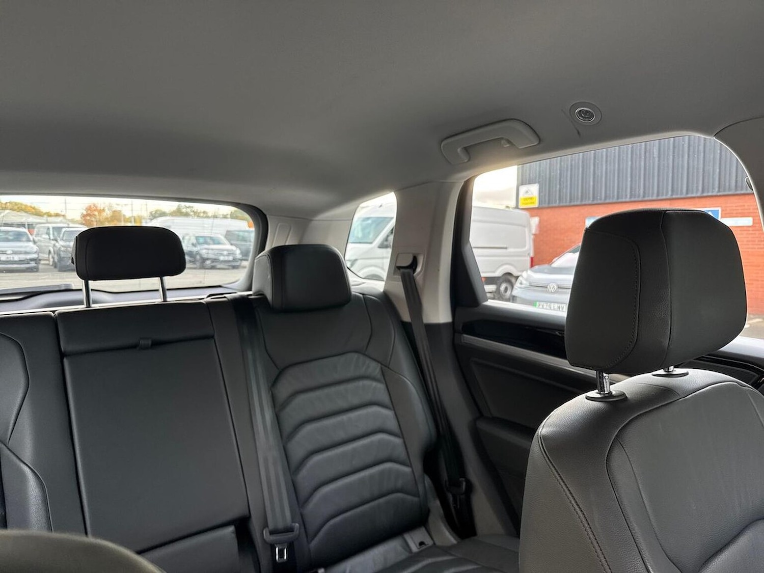 Used Volkswagen Touareg 2019 for sale - 76357941: Photo 32