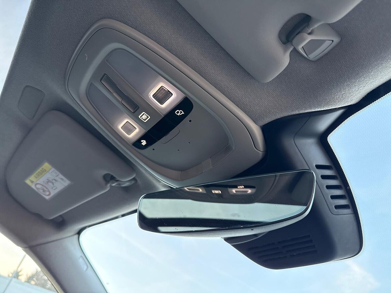 Used Volvo XC40 2025 for sale - 77488872: Photo 14