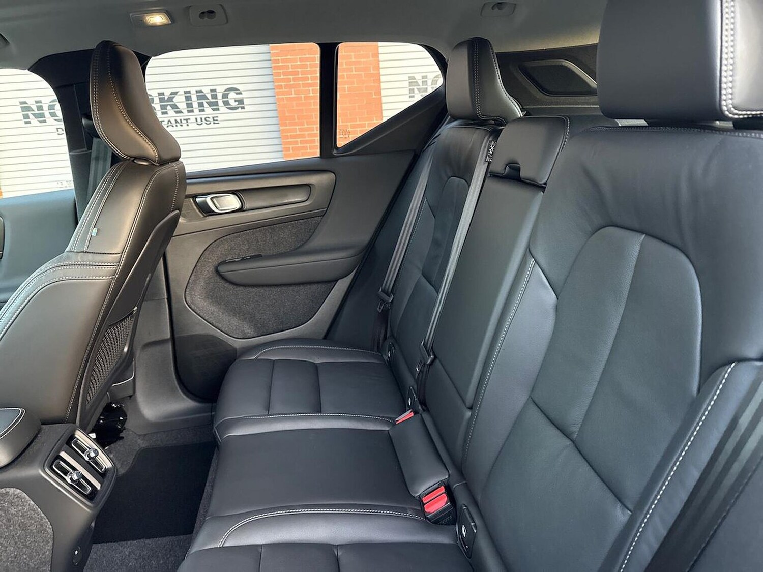 Used Volvo XC40 2025 for sale - 77488872: Photo 16