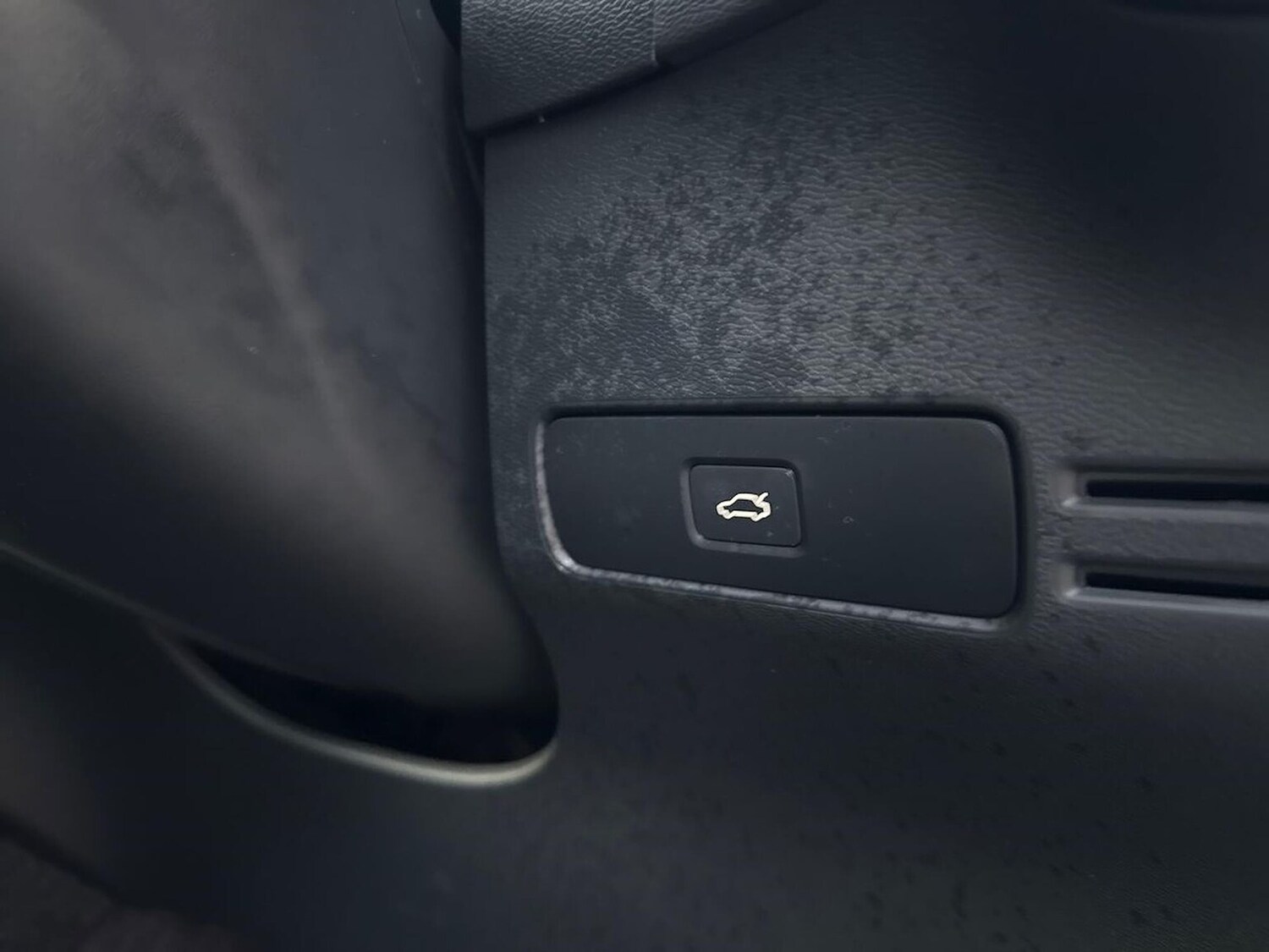 Used Volvo XC40 2025 for sale - 77488872: Photo 22