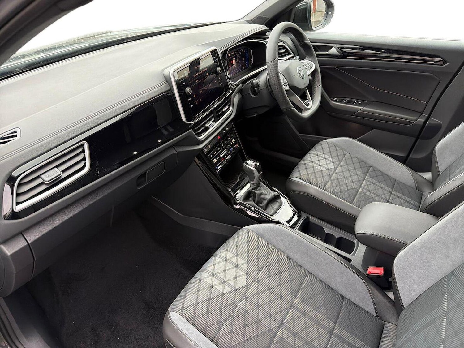 Used Volkswagen T-Roc 2026 for sale - 77901679: Photo 7