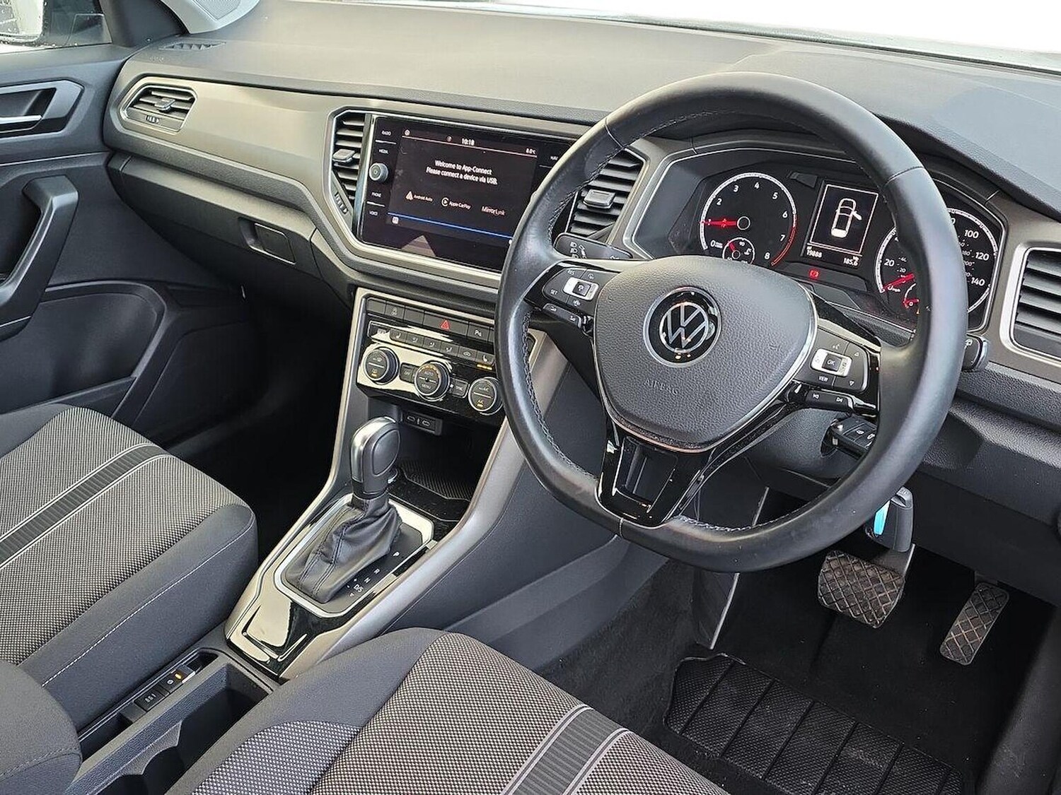 Used Volkswagen T-Roc 2021 for sale - 76444489: Photo 15