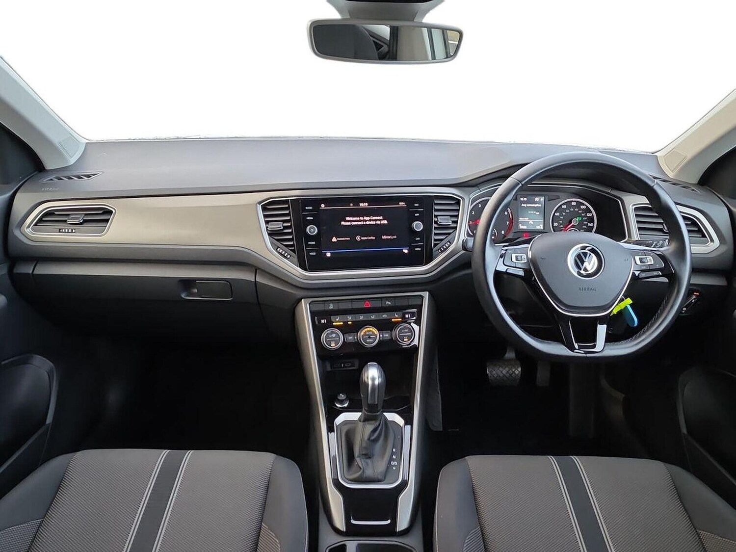 Used Volkswagen T-Roc 2021 for sale - 76444489: Photo 8