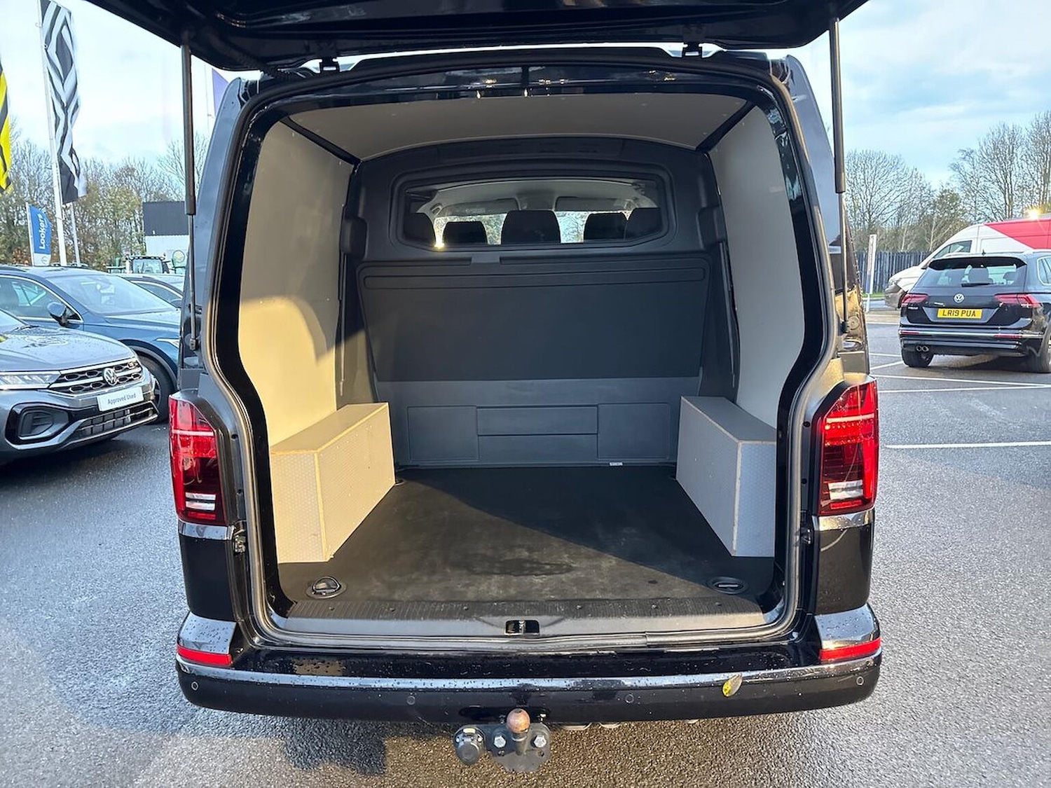 Used Volkswagen Transporter 2024 for sale - 76547697: Photo 17