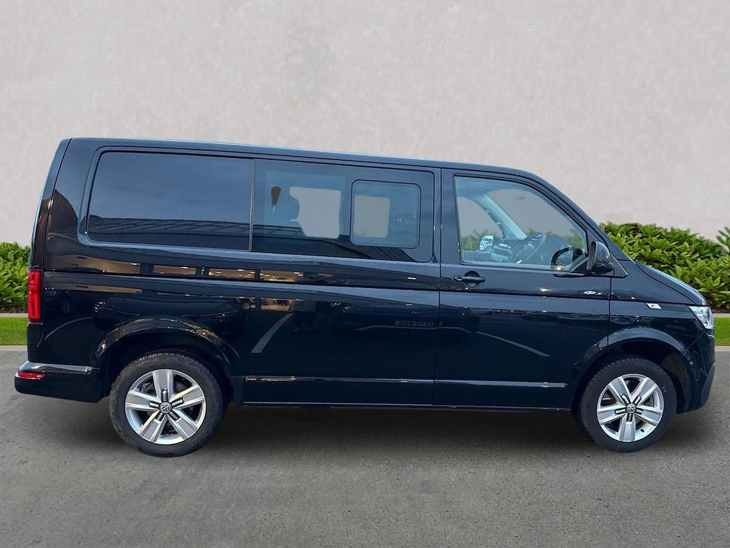 Used Volkswagen Transporter 2024 for sale - 76547697: Photo 3