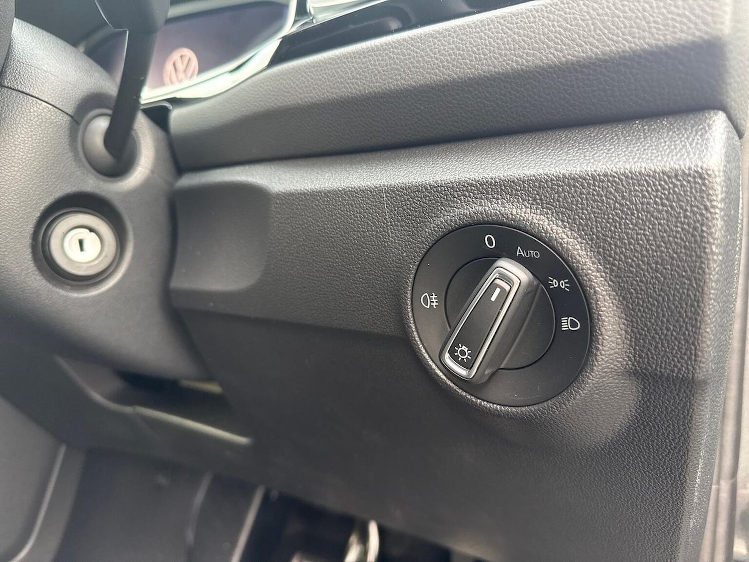 Used Volkswagen T-Roc 2025 for sale - 76444495: Photo 22